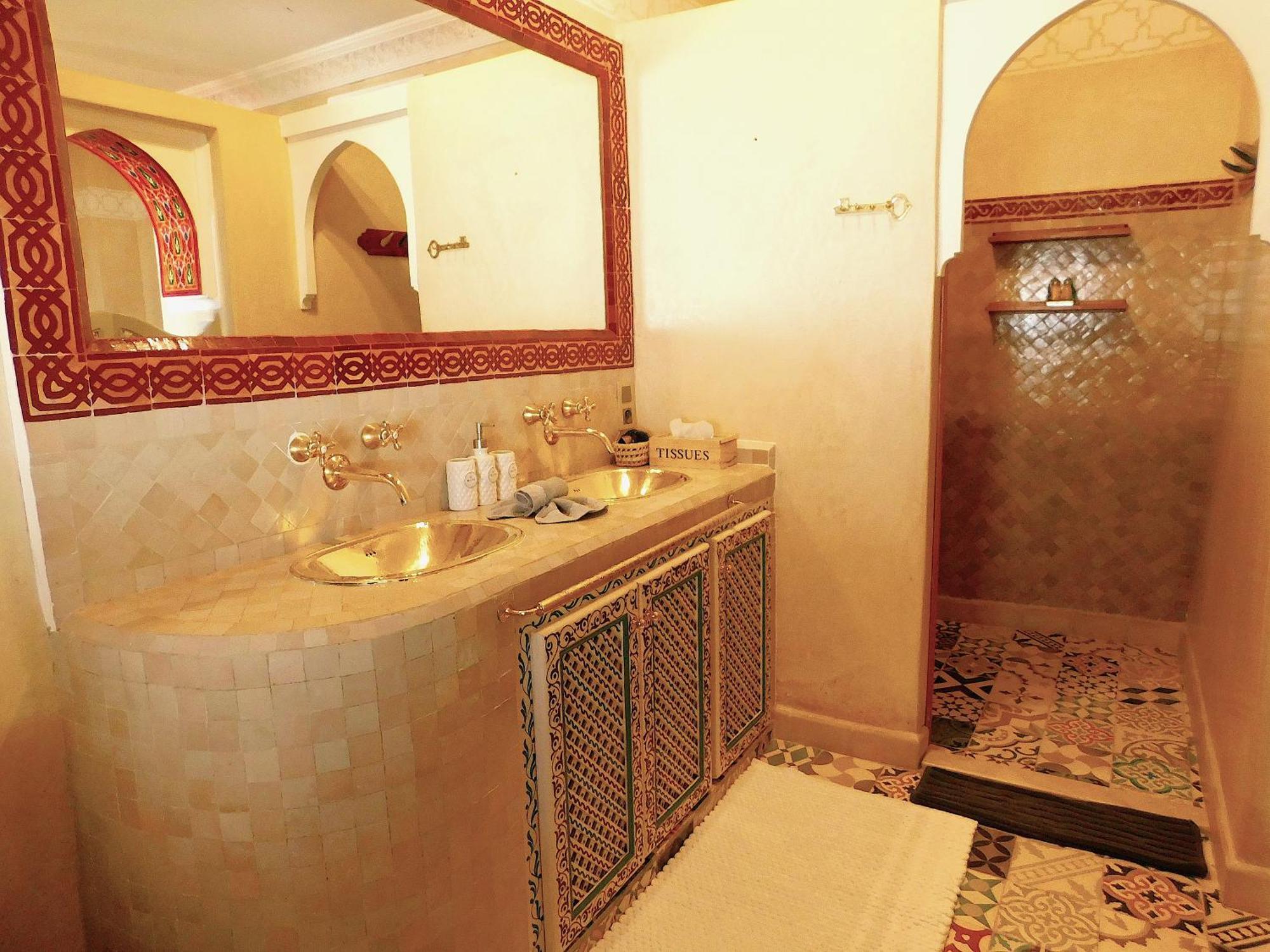 La Perle Rouge Riad 2*