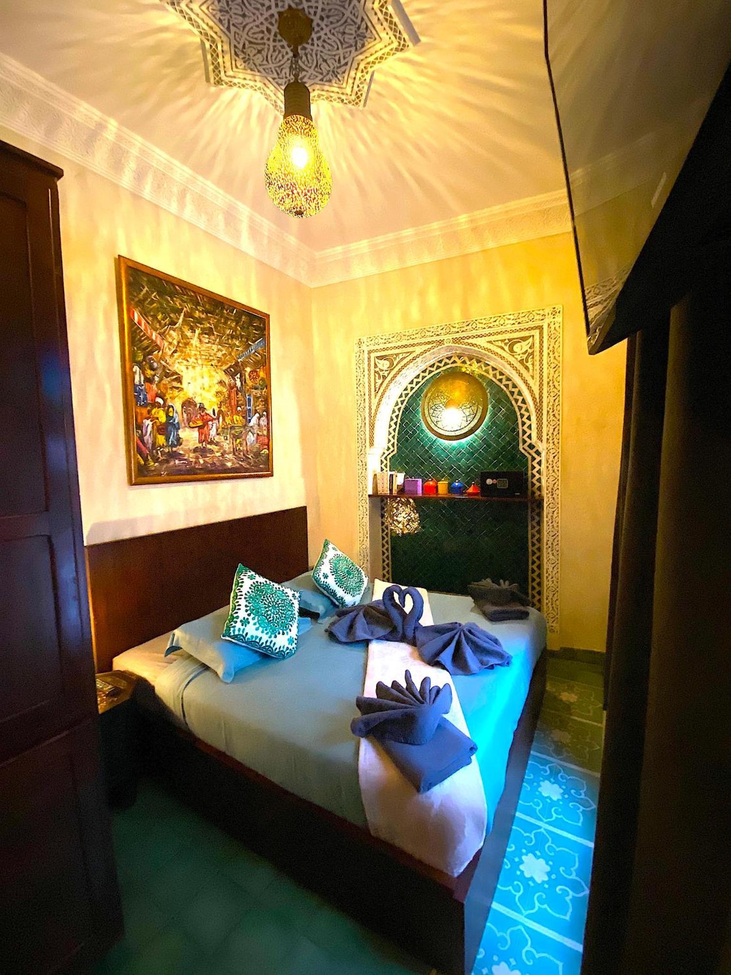 La Perle Rouge Riad 2*